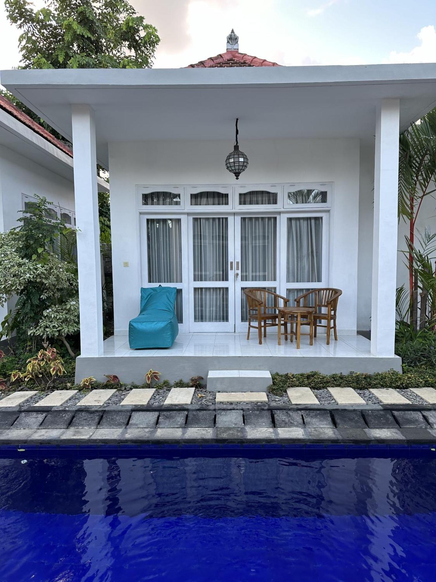 Bali Stuti Jimbaran Inn Exterior foto